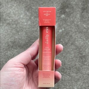 New Bath & Body Works Eye Cream